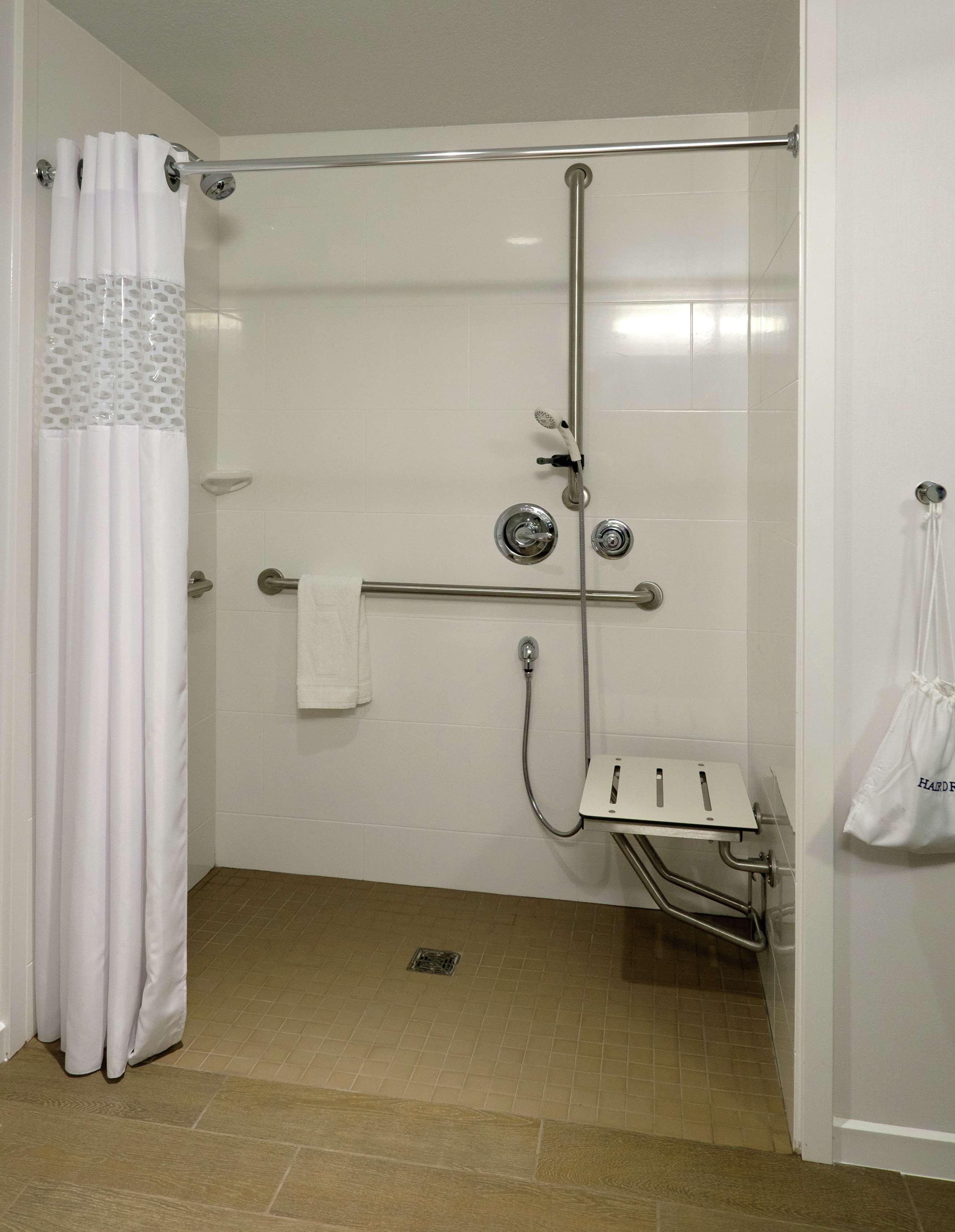 Hilton Garden Philadelphia-fort Washington 3*