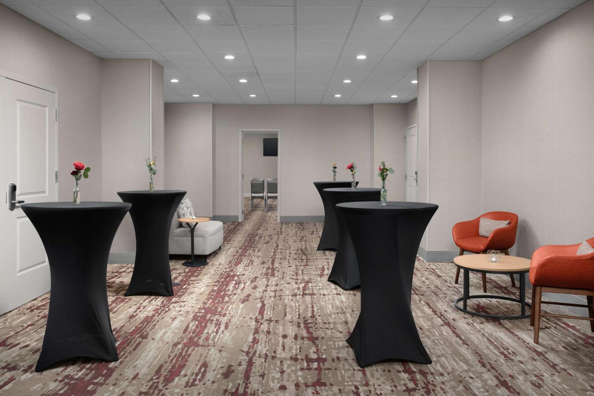 Hilton Garden Philadelphia-fort Washington Hotel Fort Washington