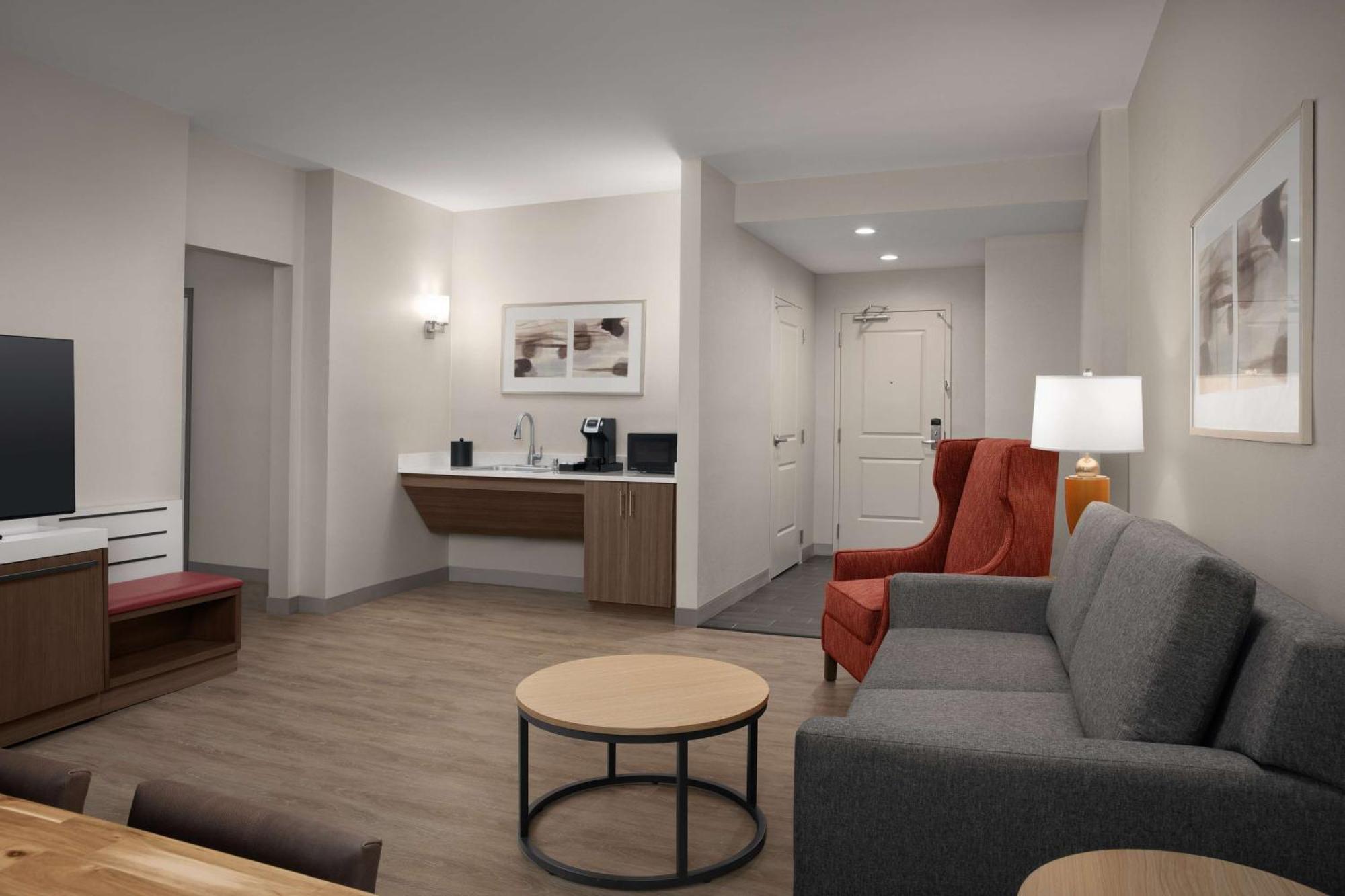Hilton Garden Philadelphia-fort Washington 3*