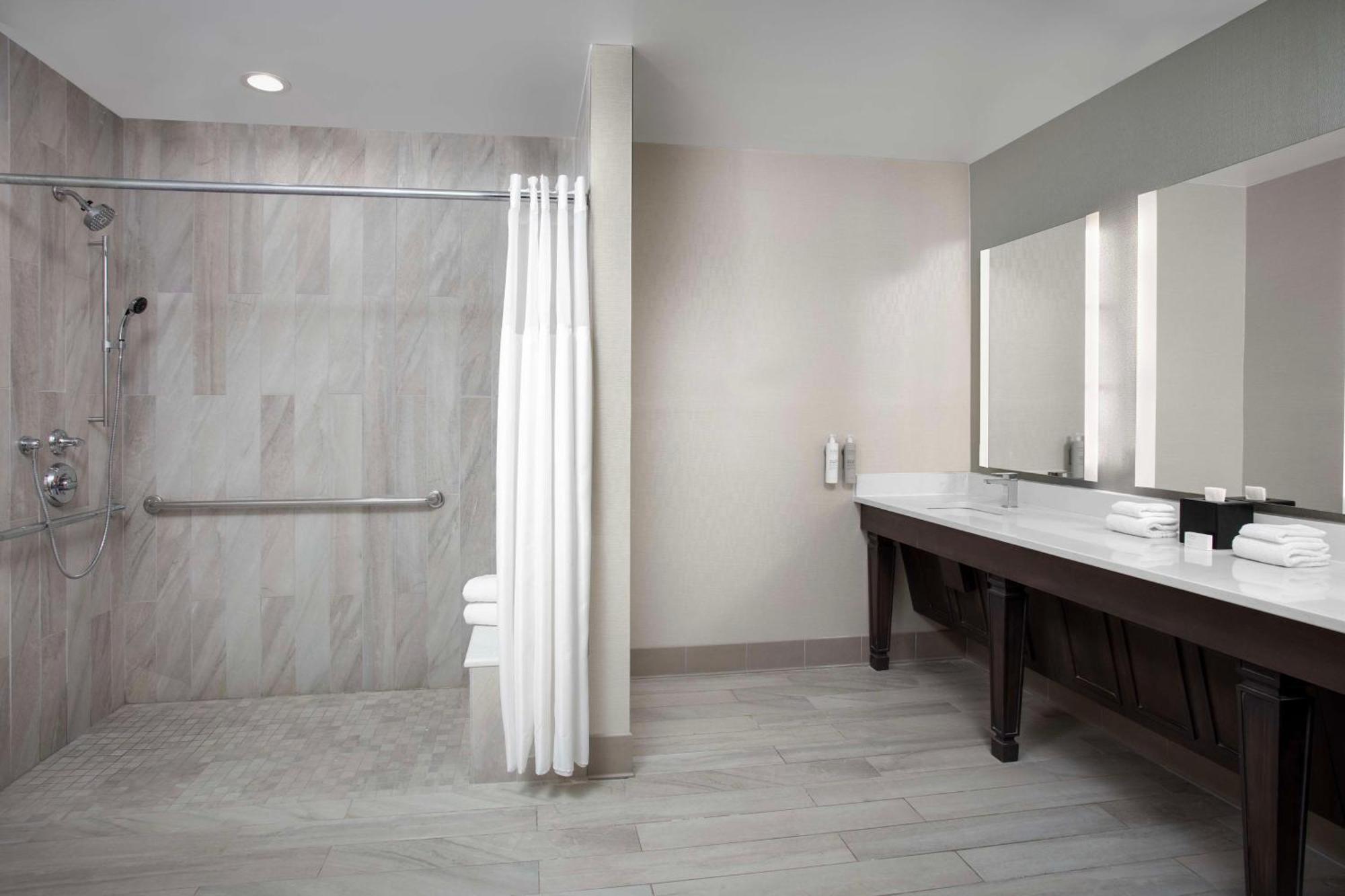 Hilton Garden Philadelphia-fort Washington 3* Fort Washington