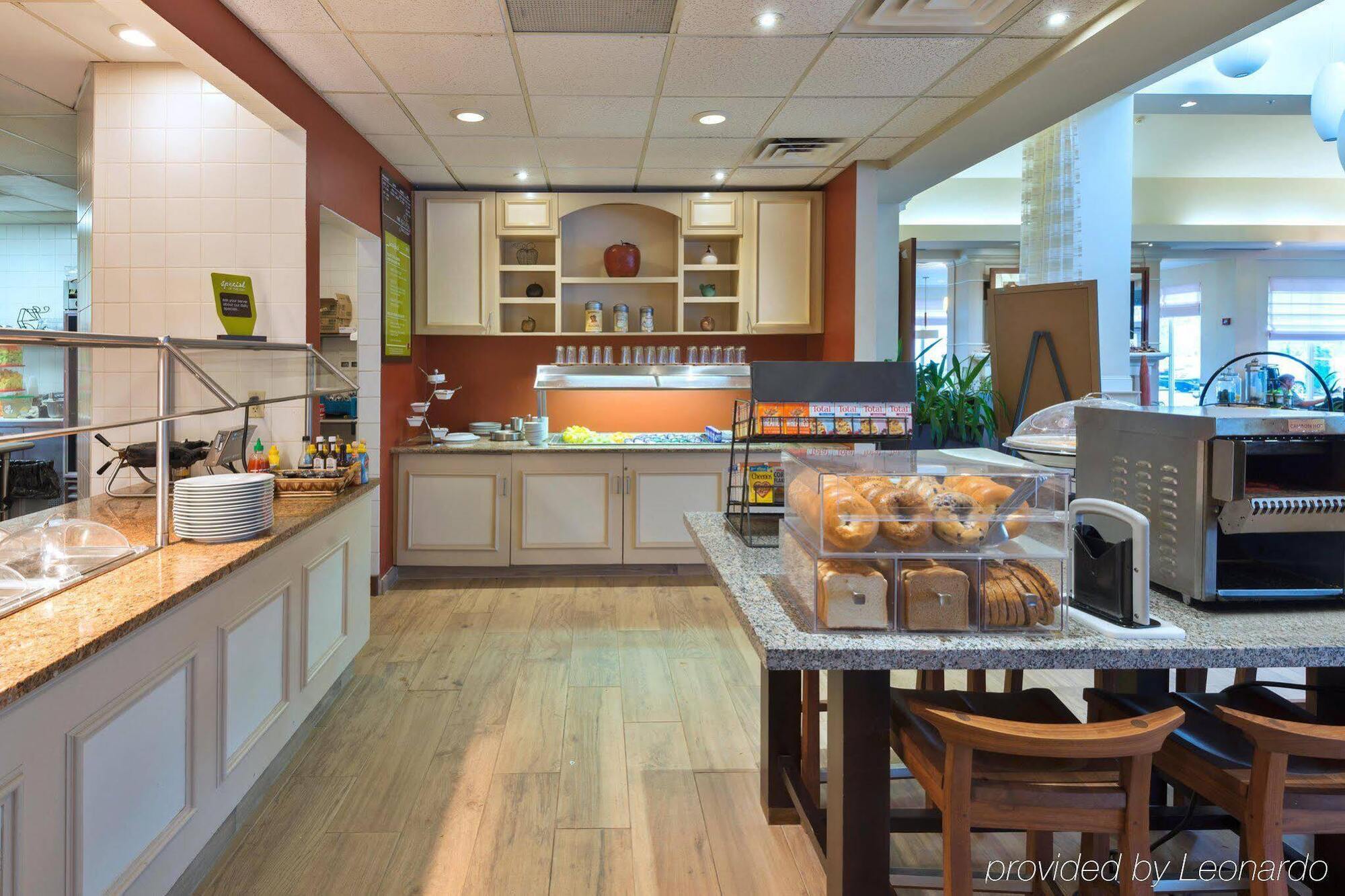 Hilton Garden Philadelphia-fort Washington 3*